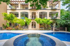 Las Gaviotas 13 Terrace with Pool View Walk to Beach